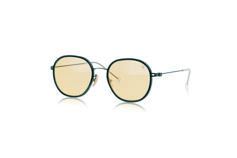 Astral Green Titanium за вътре