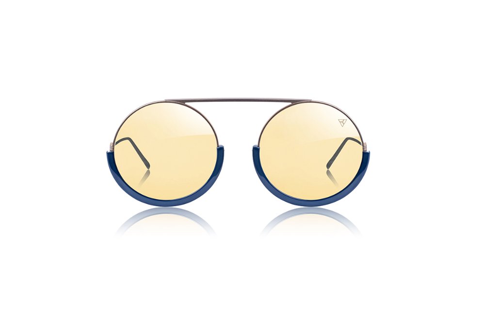 Lunar Gold за вътре