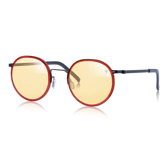 Nebula Red Titanium за вътре