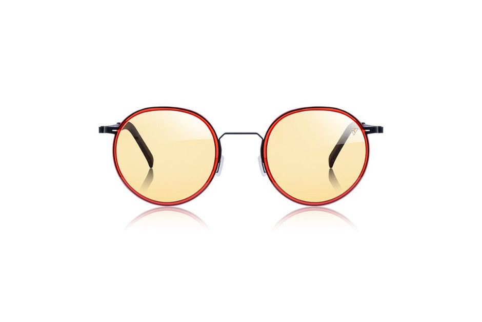 Nebula Red Titanium за вътре