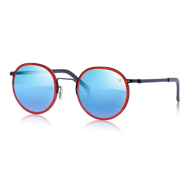 Nebula Red Titanium за навън