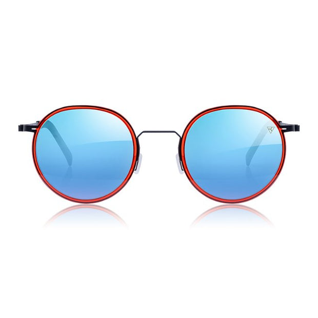 Nebula Red Titanium за навън