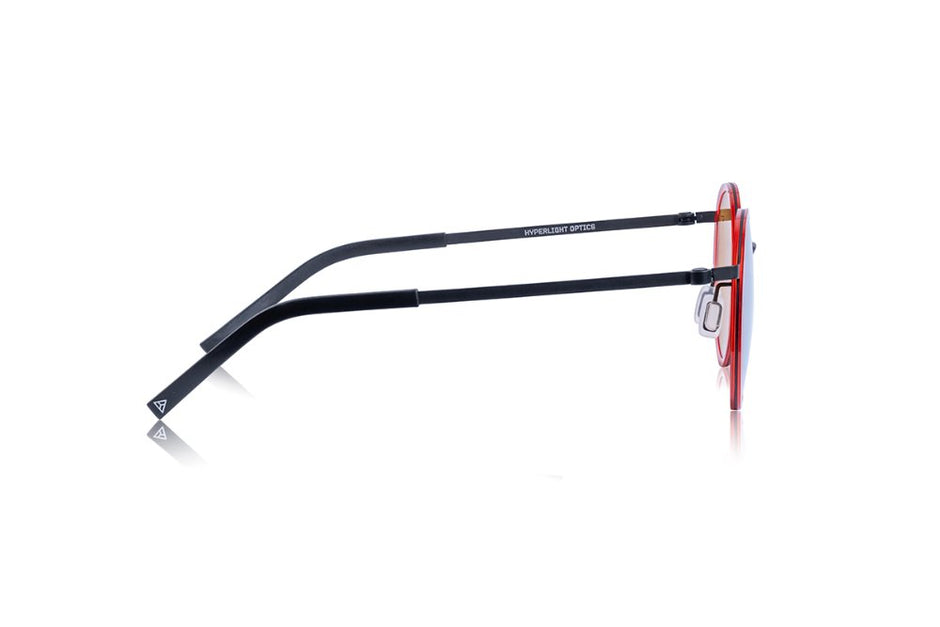 Nebula Red Titanium за навън