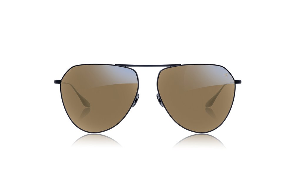 Zero G Black Titanium, за навън