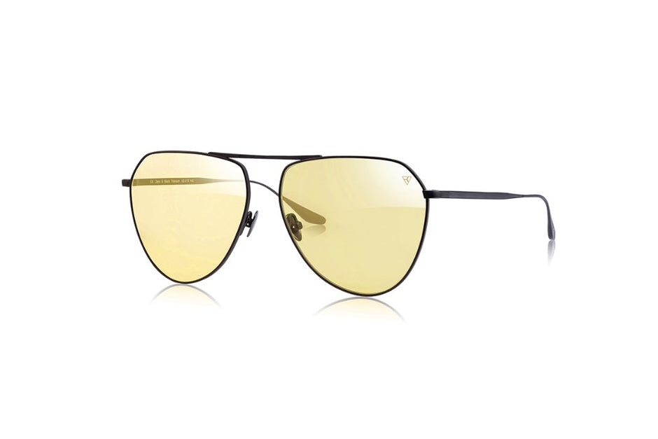 Zero G Black Titanium, за вътре